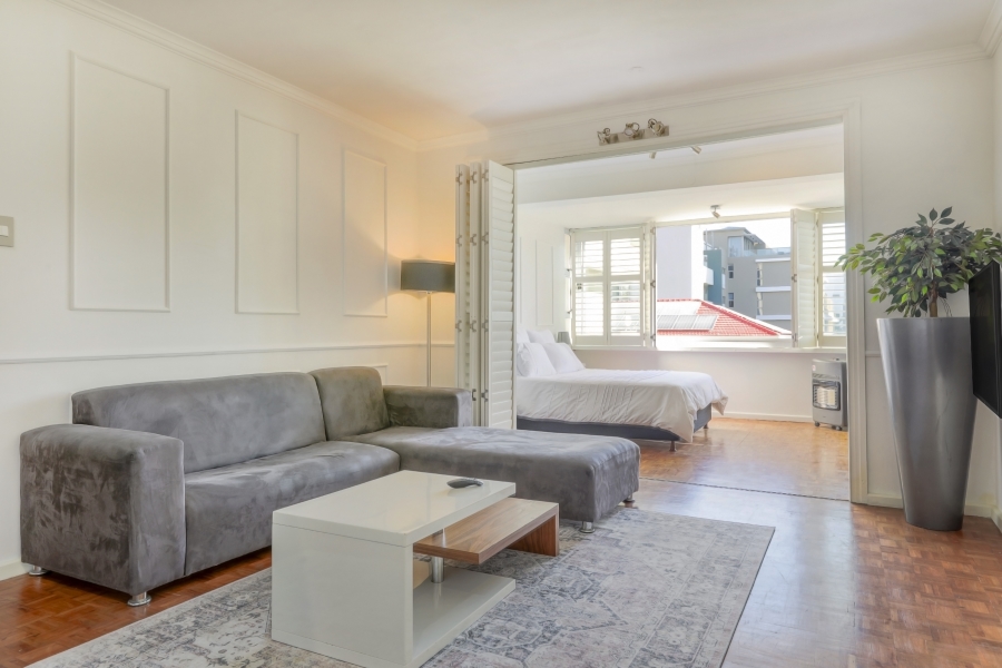 1 Bedroom Property for Sale in Green Point Western Cape